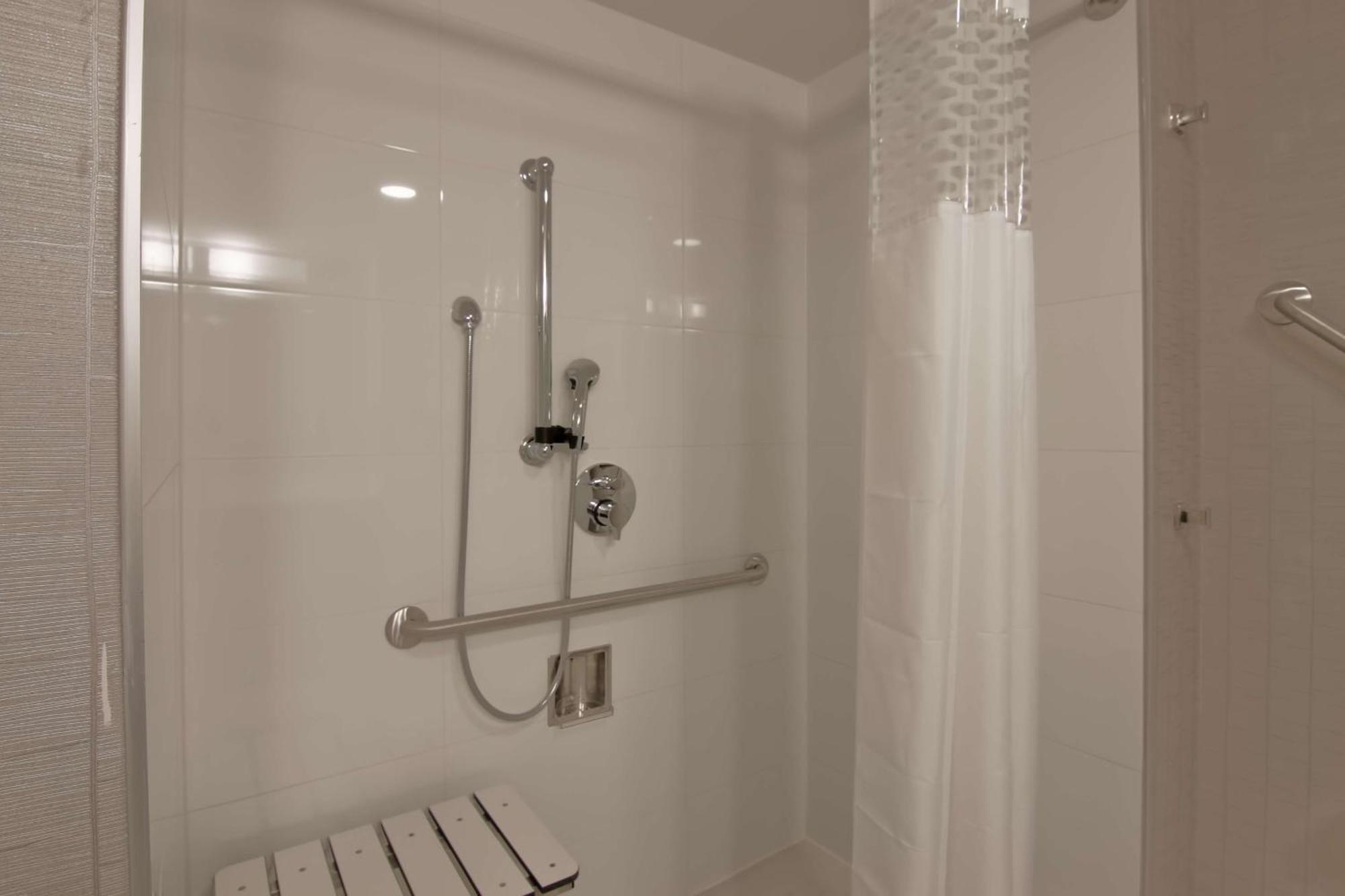 Hampton Inn & Suites By Hilton Toronto Markham Zewnętrze zdjęcie